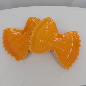 Set of 2 Ashland Home Italian Kitchen Bow Tie Pasta Shaped Ceramic Plate New